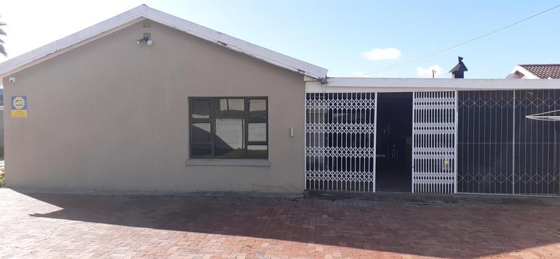 3 Bedroom Property for Sale in Dellville Park Western Cape